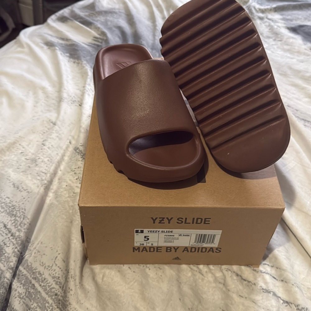 Adidas Yeezy Slide “Flax” 2024
